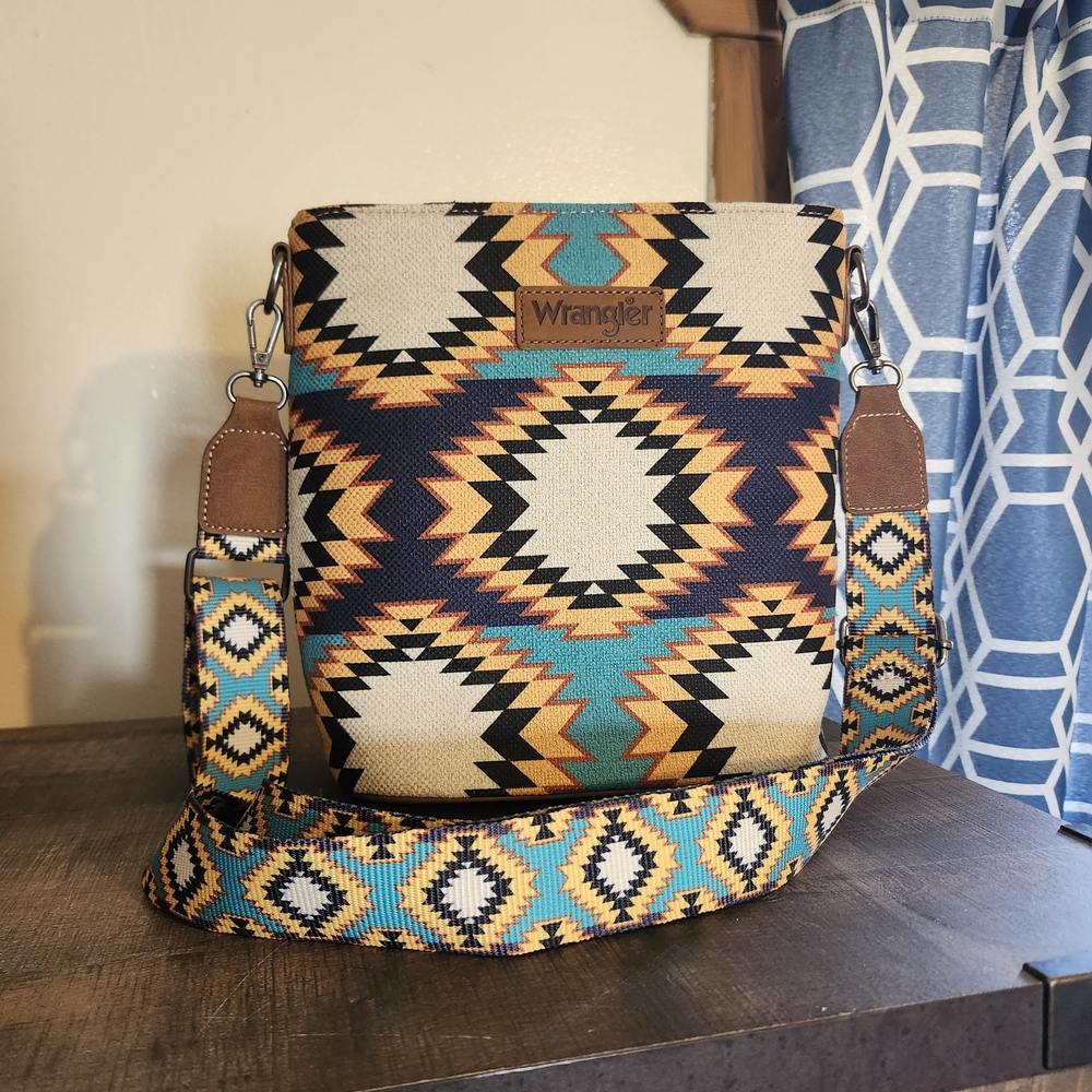 Wrangler Aztec Pattern Crossbody Bag - Multicolor